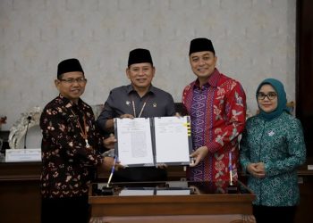 Pemkot Surabaya, Pengadilan Agama Surabaya, dan Kantor Kementerian Agama Kota Surabaya menandatangani MoU untuk pencegahan perkawinan anak di bawah umur di Kota Pahlawan.