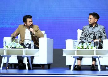 Wakil Gubernur Jawa Timur Emil Elestianto Dardak dalam Permata Bank Wealth Wisdom di Ballroom Ritz-Carlton Pacific Place, Jakarta.