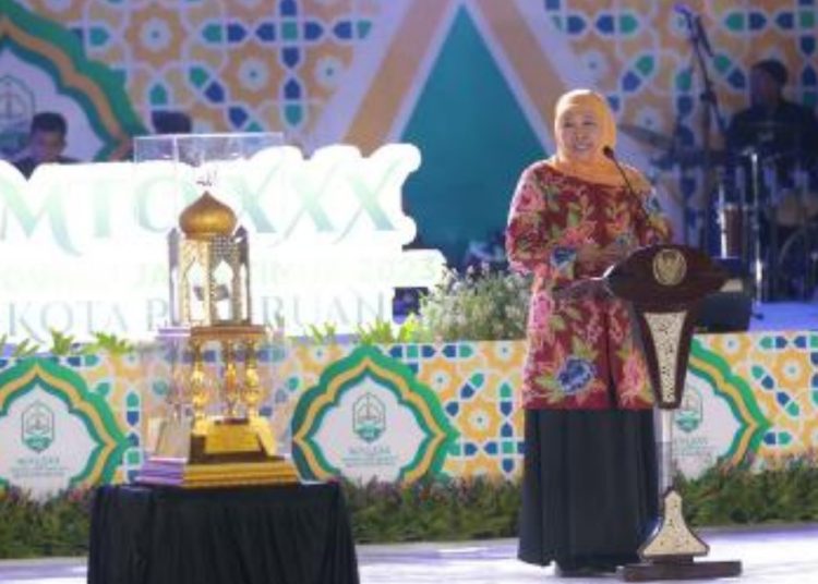 Gubernur Jawa Timur Khofifah Indar Parawansa