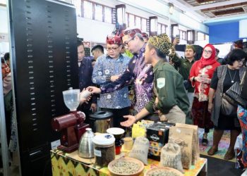 Gelaran Komunitas Informasi Masyarakat (KIM) Festival Tingkat Nasional Tahun 2023 di Balai Pemuda Surabaya.