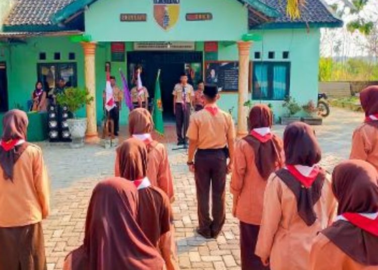 Pelantikan anggota baru Saka Wira Kartika Pangkalan Koramil 22/Trucuk Kodim 0813 Bojonegoro.