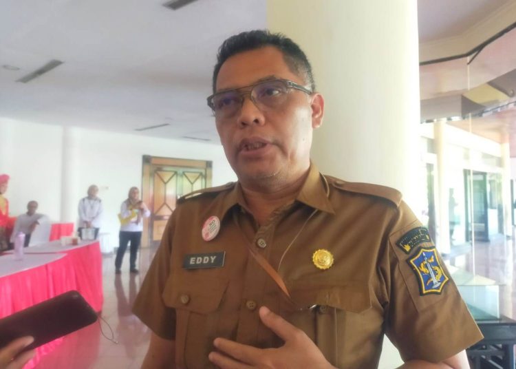Kepala Dinas Kependudukan dan Pencatatan Sipil Pemkot Surabaya Eddy Christijanto.