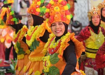 Salah satu penampilan peserta lomba lomba senam dan yel-yel antar Kader Surabaya Hebat.