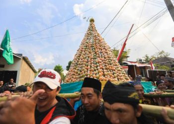 Festival Sekarbanjar di Sumber Serut Dusun Genting RW 07, Kelurahan Merjosari, Kecamatan Lowokwaru, Kota Malang.