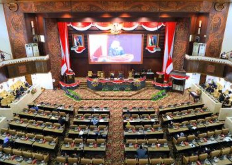 Suasana rapat paripurna di DPRD Jatim yang mengesahkan Rancangan Peraturan Daerah Rencana Tata Ruang Wilayah Provinsi Jawa Timur tahun 2023-2043.