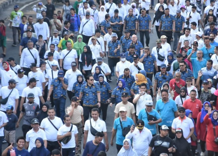 Jalan sehat dalam rangka HUT Korps Pegawai Republik Indonesia (KORPRI) ke-52 Tahun 2023.