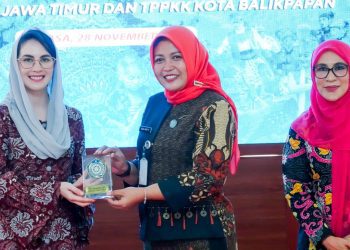 Arumi hadir disambut langsung oleh Ketua TP PKK Kab. Wonosobo Diah Alif Hidayat di Pendopo Kabupaten Wonosobo.