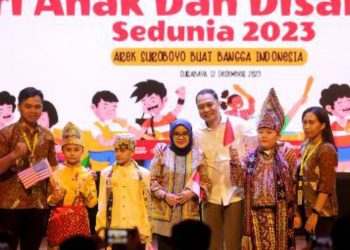 Peringatan Hari Anak dan Disabilitas Sedunia 2023 di Balai Pemuda, Surabaya.