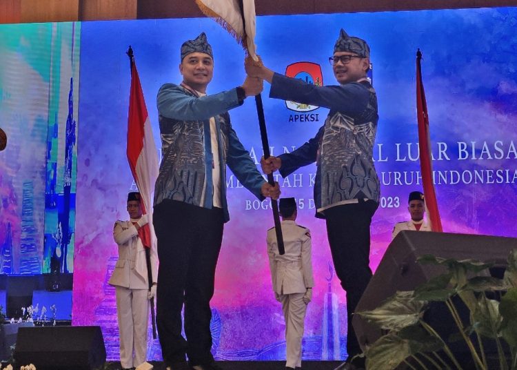 Eri Cahyadi terpilih sebagai ketua dewan pengurus Asosiasi Pemerintah Kota Seluruh Indonesia periode 2023-2025, dalam Musyawarah Nasional Luar Biasa Apeksi di Bogor.