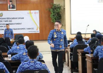 Sosialisasi Surat Edaran Menteri PAN-RB Nomor 3 Tahun 2023 terkait tata cara penetapan predikat kinerja pegawai ASN di ruang Angling Dharma, gedung Pemkab Bojonegoro.