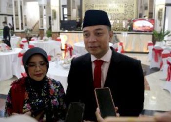 Wali Kota Surabaya Eri Cahyadi dan Ketua TP PKK Surabaya Rini Indriyani.