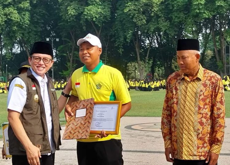 Pj Bupati Bojonegoro Adriyanto di sela apel peringatan Hari Amal Bhakti ke-78 di Alun-Alun Bojonegoro.