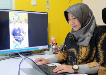 Prof Dr Ir Diana Purwitasari SKom MSc