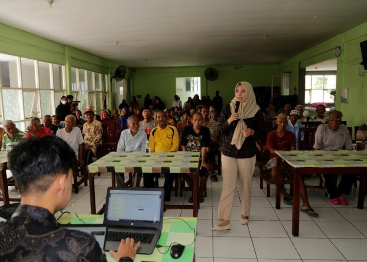 Sosialisasi Pemilihan Umum 2024 di Unit Pelaksana Teknis Daerah, Griya Werdha, Kecamatan Jambangan, Surabaya.