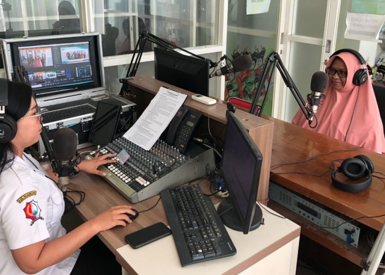 Program siar radio SAPA Malowopati FM yang menghadirkan narasumber dr. Rusdamayanti, Sp.PA, dokter spesialis patologi anatomi di RSUD Sosodoro Djatikoesoemo Bojonegoro.