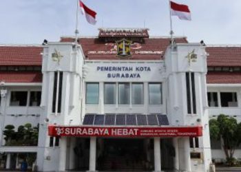 Foto ilustrasi, gedung Balai Kota Surabaya.