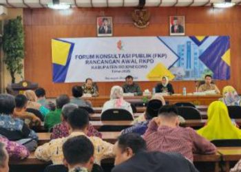 Kegiatan Forum Konsultasi Publik Rancangan Awal Rencana Kerja Pemerintah Daerah Kabupaten Bojonegoro tahun 2025 di ruang Angling Dharma gedung Pemkab Bojonegoro.