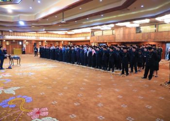 Pelantikan 212 pejabat pengawas di lingkungan Pemprov Jatim di kantor Sekretariat Provinsi Jawa Timur.
