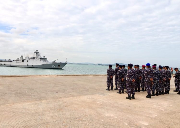 Kedatangan KRI Frans Kaisiepo-368 di Dermaga Batu Ampar, Batam.