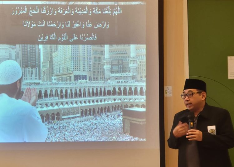 Ketua Dewan Masjid Indonesia Surabaya Arif Afandi