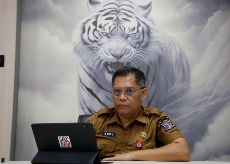 Kepala Dispendukcapil Surabaya Eddy Christijanto