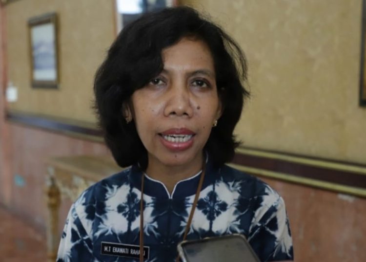 Kepala Bakesbangpol Surabaya, Maria Theresia Ekawati Rahayu