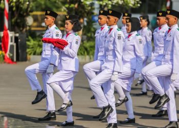 Foto dokumentasi pasukan pengibar bendera pada upacara peringatan HUT Kemerdekaan RI tahun 2023.