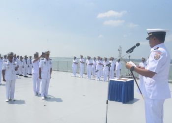 Prosesi sertijab komandan KRI Arun-903 di Dermaga Semampir Lama Koarmada II Ujung Surabaya.