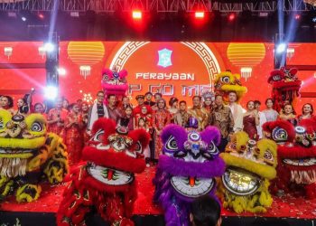 Perayaan Cap Go Meh di Balai Kota Surabaya.