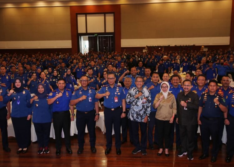 Rapat koordinasi nasional menyambut HUT ke-105 Damkar dan Penyelamatan RI di lantai 4 Ballroom Grand City Convex Surabaya.