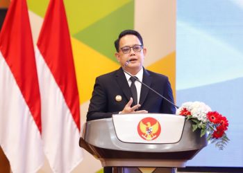 Pj Gubernur Jawa Timur Adhy Karyono