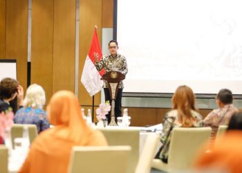 Pj Gubernur Jawa Timur Adhy Karyono dalam Lokakarya Perlingkupan Awal Green Cities And Infrastructure Program di Four Points by Sheraton Surabaya.