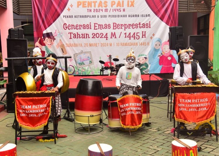 Lomba Pekan Keterampilan dan Seni Pendidikan Agama Islam 2024 di kantor Dispendik Surabaya.