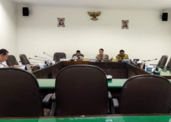 Rapat Panitia Khusus II bersama Badan Pendapatan Daerah di   DPRD Bojonegoro.