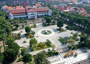 Foto ilustrasi, Balai Kota Surabaya.