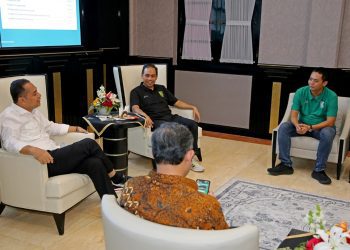 Audiensi pelaksana Green Force Run 2024 dengan Wali Kota Surabaya Eri Cahyadi.