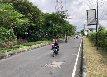 Jalan Raya Kedung Baruk.