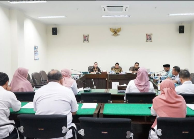Rapat Kerja Panitia Khusus Laporan Keterangan Pertanggungjawaban (LKPJ) Bupati Tahun 2023 di DPRD Bojonegoro.