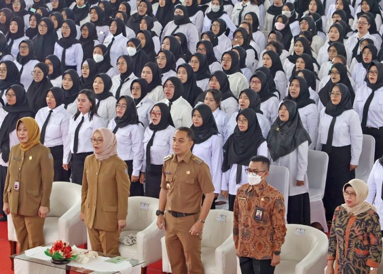 Acara penyerahan SK PPPK di Gedung Gelora Pancasila Surabaya.