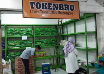 Toko tekan inflasi Bojonegoro di Pasar Kota Lama, Toko Utara Nomor 33 dan 34.