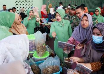 Bazar TNI yang dilakukan di Kodim Bojonegoro.