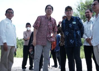 Peninjauan gedung Fakultas Kedokteran dan Kesehatan di dekat dengan gerbang ITS arah Mulyosari, Jalan Raya ITS, Surabaya.