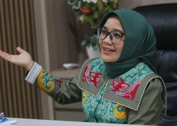 Ibu Rini Indriyani, Istri Wali Kota Surabaya Eri Cahyadi.