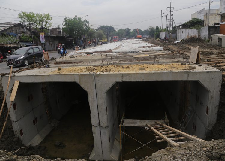 Pembangunan Saluran box culvert di beberapa daerah Surabaya.