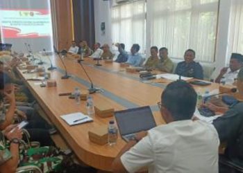 Rapat koordinasi Tim Wasdin Pemkab Bojonegoro di ruang rapat Tribuana Tungga Dewi lantai 2 gedung lama Pemkab Bojonegoro.