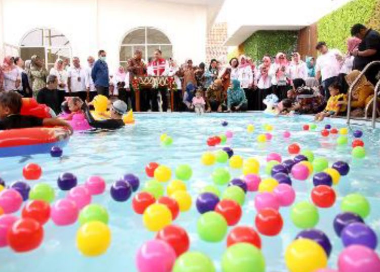 Kolam renang Tirta Bunda yang berada di Jalan Tambaksari No 11 A Surabaya.
