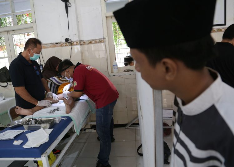 Gelaran khitan massal untuk anak PAUD, TK, SD, dan SMP yang diselenggarakan Pemkot Surabaya.