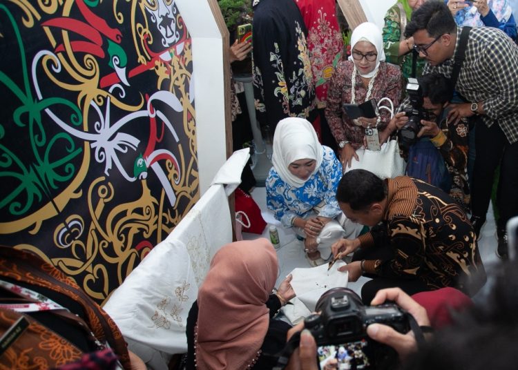 Pameran UMKM bertajuk "Indonesia City Expo & Forum Bisnis" di Rakernas APEKSI di Balikpapan.