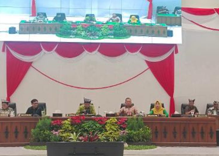 Rapat paripurna DPRD Bojonegoro dengan agenda pertangungjawaban raperda pelaksanaan APBD tahun 2023.