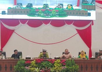 Rapat paripurna di DPRD Bojonegoro dengan agenda  penyampaian jawaban bupati atas pandangan umum fraksi-fraksi  terhadap Raperda tentang Pertanggungjawaban Pelaksanaan APBD 2023.